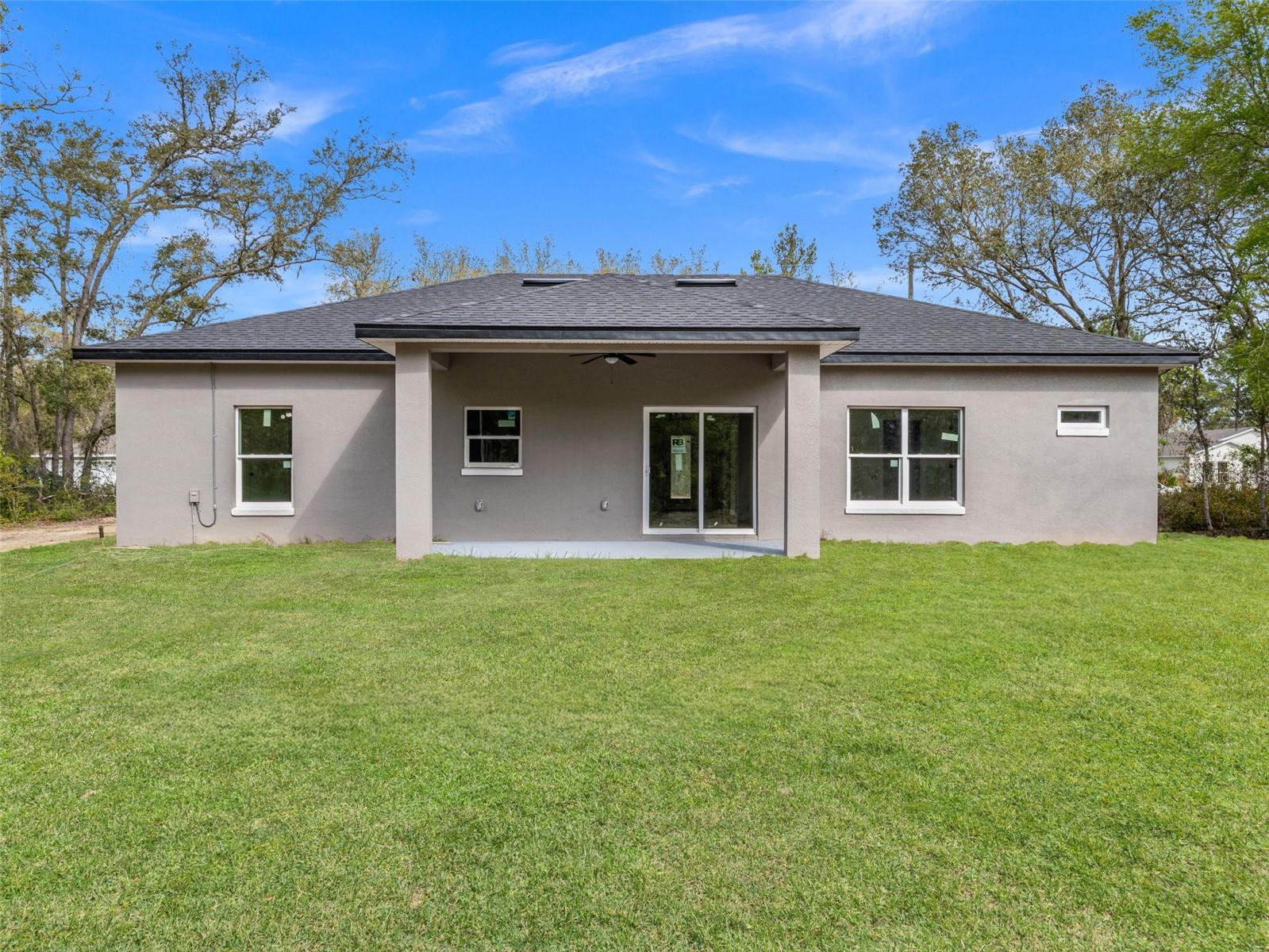 110 GUAVA PLACE DR, OCKLAWAHA, FL, 32179
