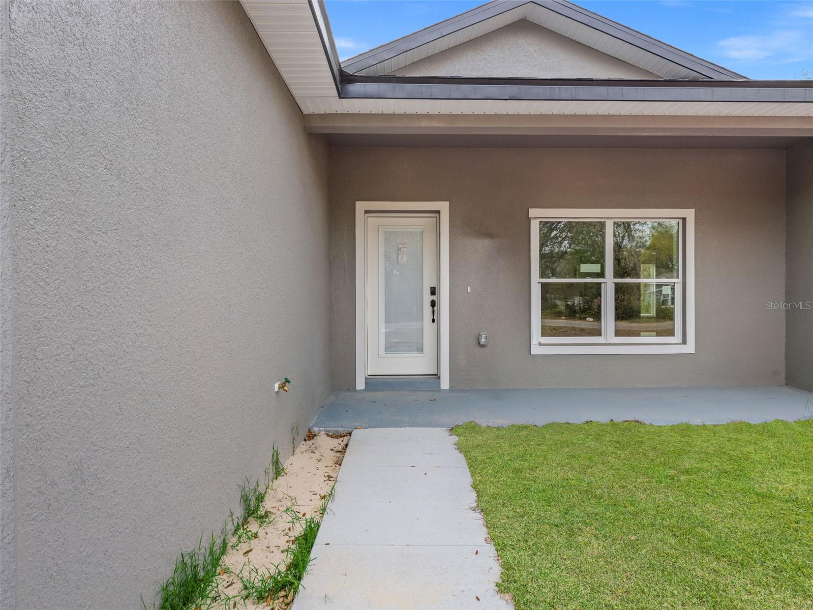 110 GUAVA PLACE DR, OCKLAWAHA, FL, 32179