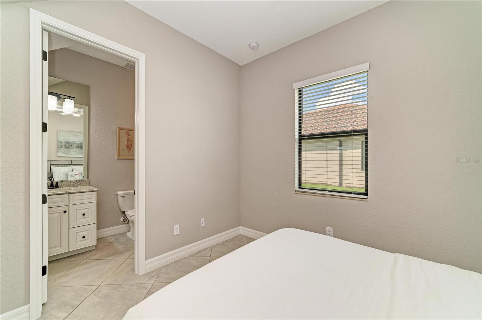 6070 BRANDON RUN, LAKEWOOD RANCH, FL, 34211