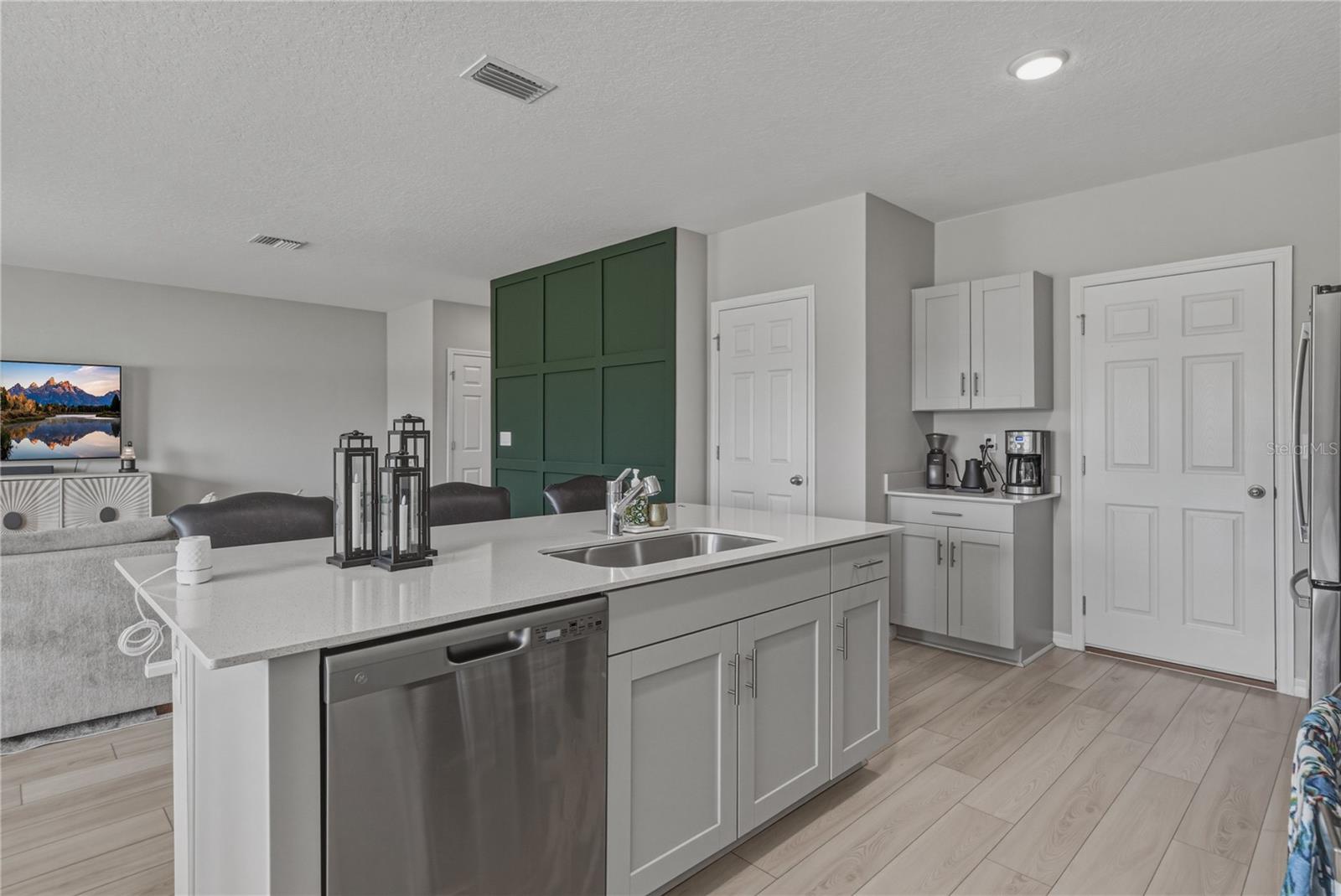 5508 SUMMER SUNSET DR, APOLLO BEACH, FL, 33572