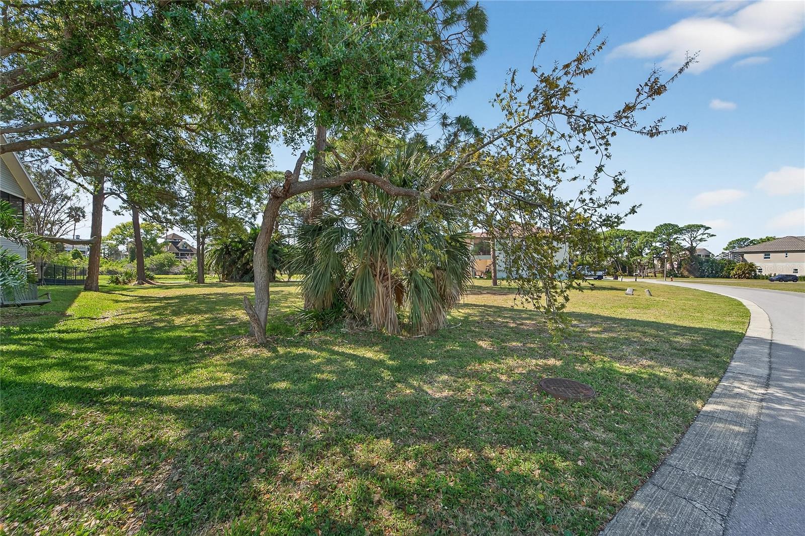 N POINTE ALEXIS DR, TARPON SPRINGS, FL, 34689