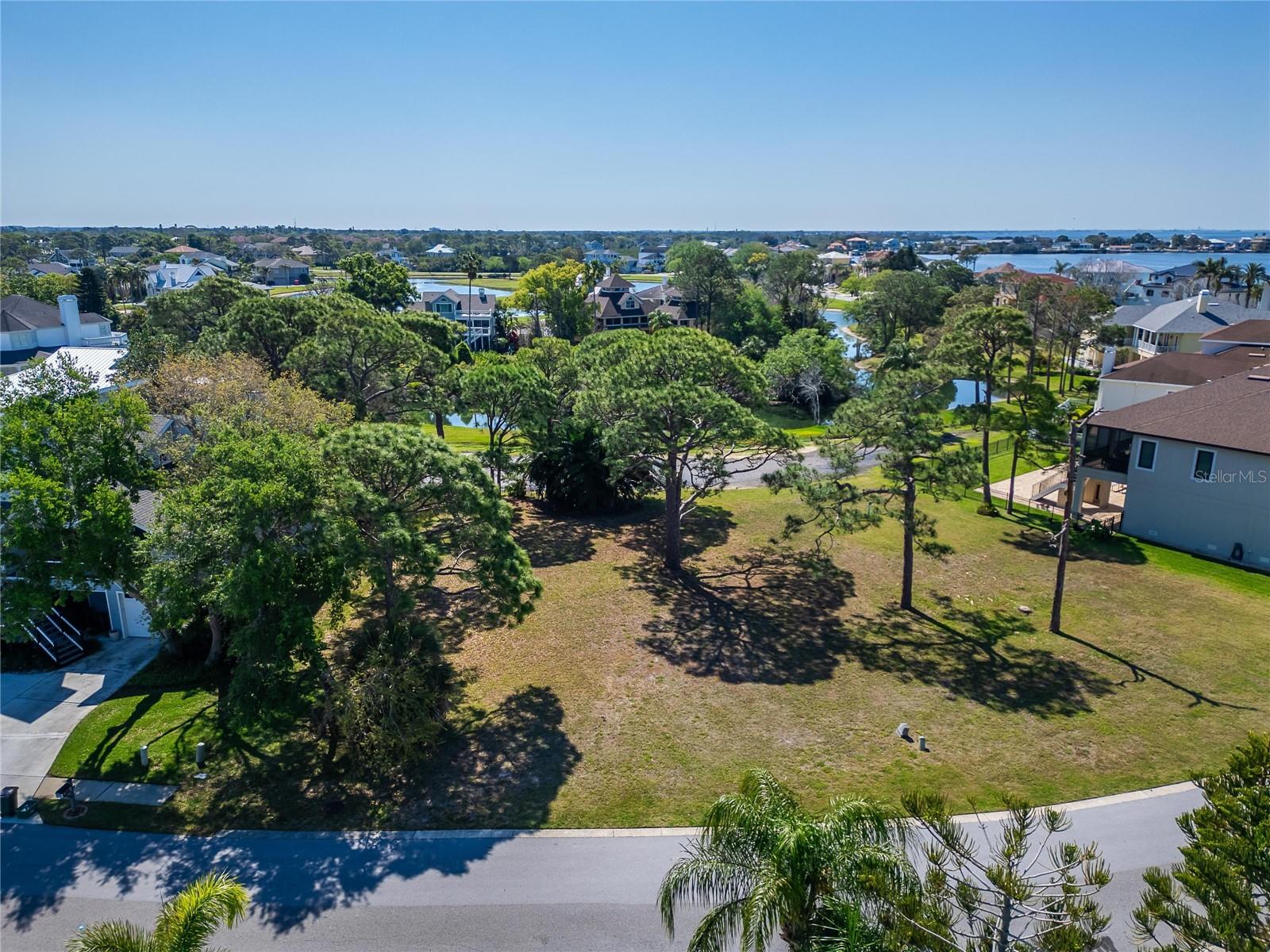 N POINTE ALEXIS DR, TARPON SPRINGS, FL, 34689