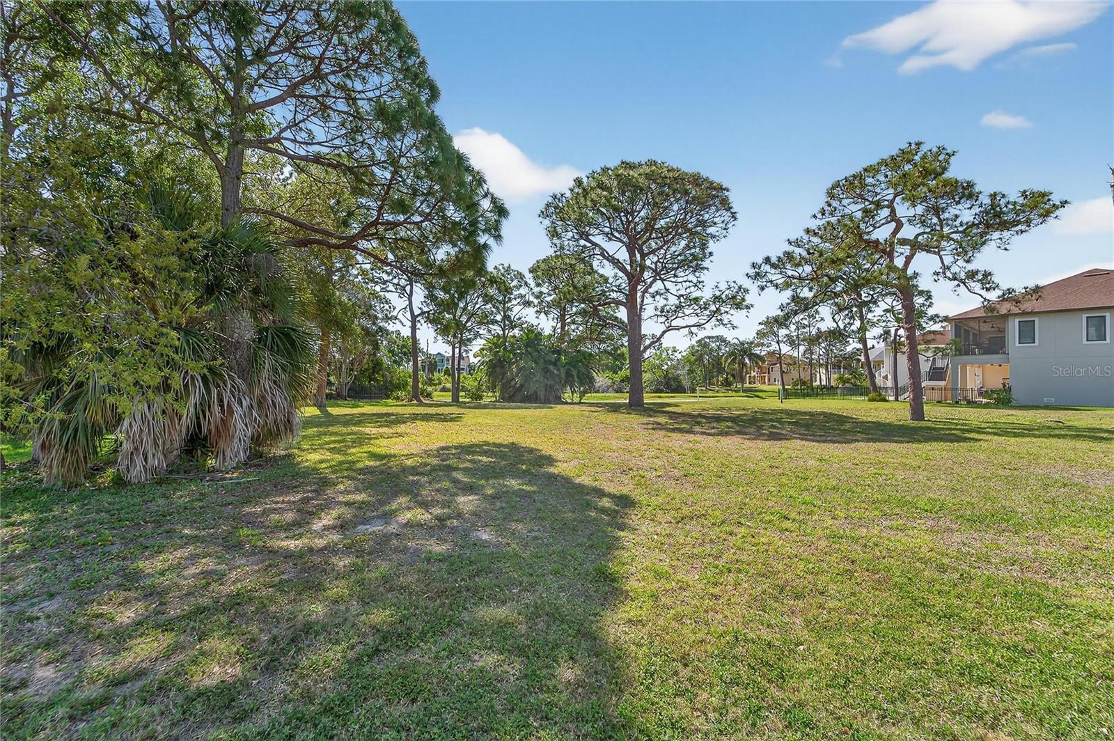 N POINTE ALEXIS DR, TARPON SPRINGS, FL, 34689