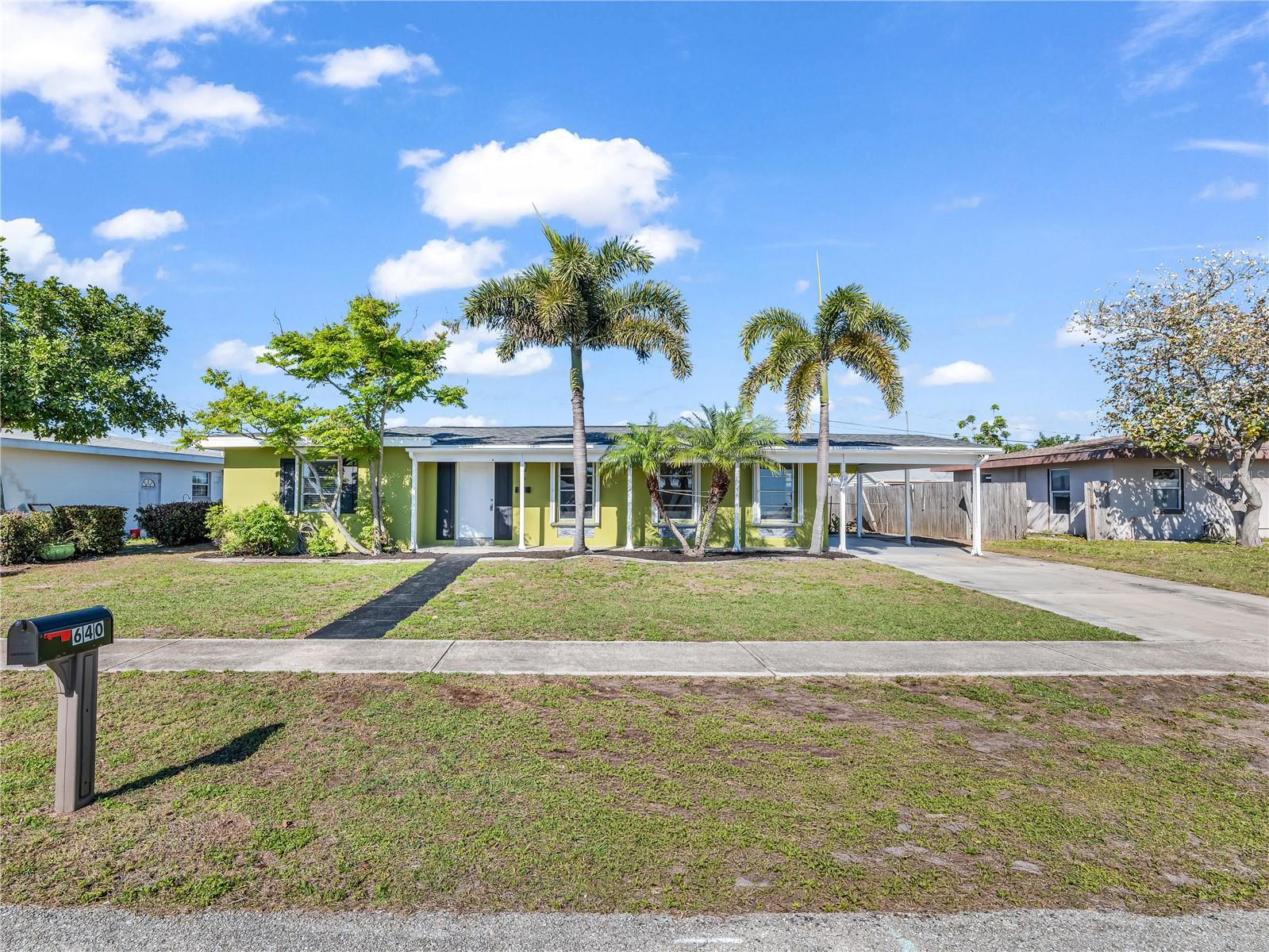 640 DALTON BLVD, PORT CHARLOTTE, FL, 33952