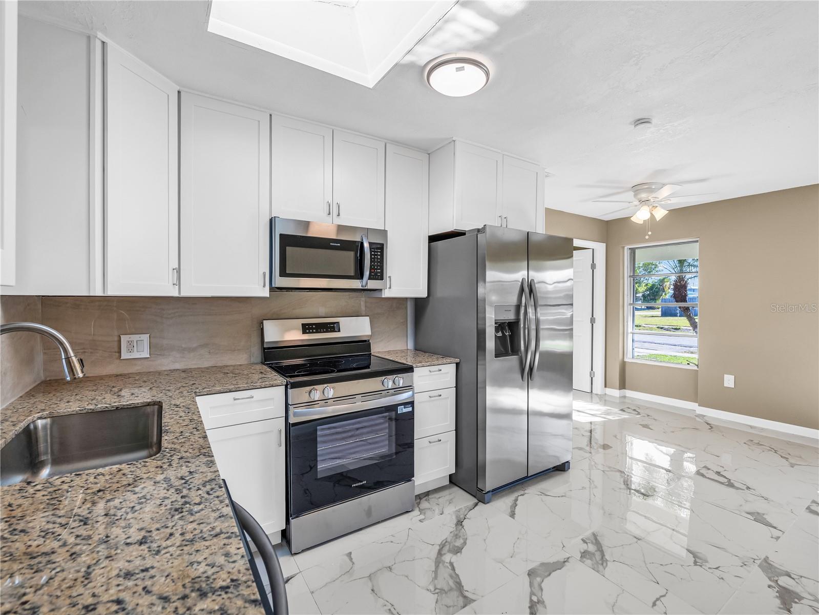 640 DALTON BLVD, PORT CHARLOTTE, FL, 33952