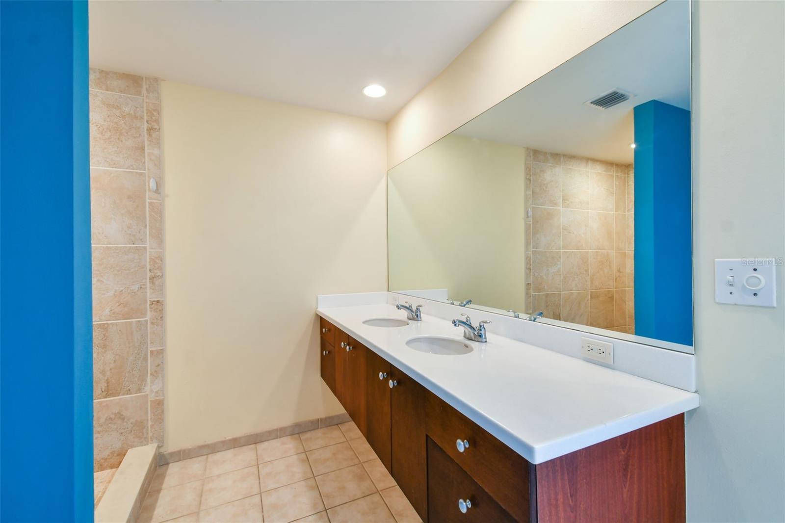 1208 E KENNEDY BLVD #1126, TAMPA, FL, 33602
