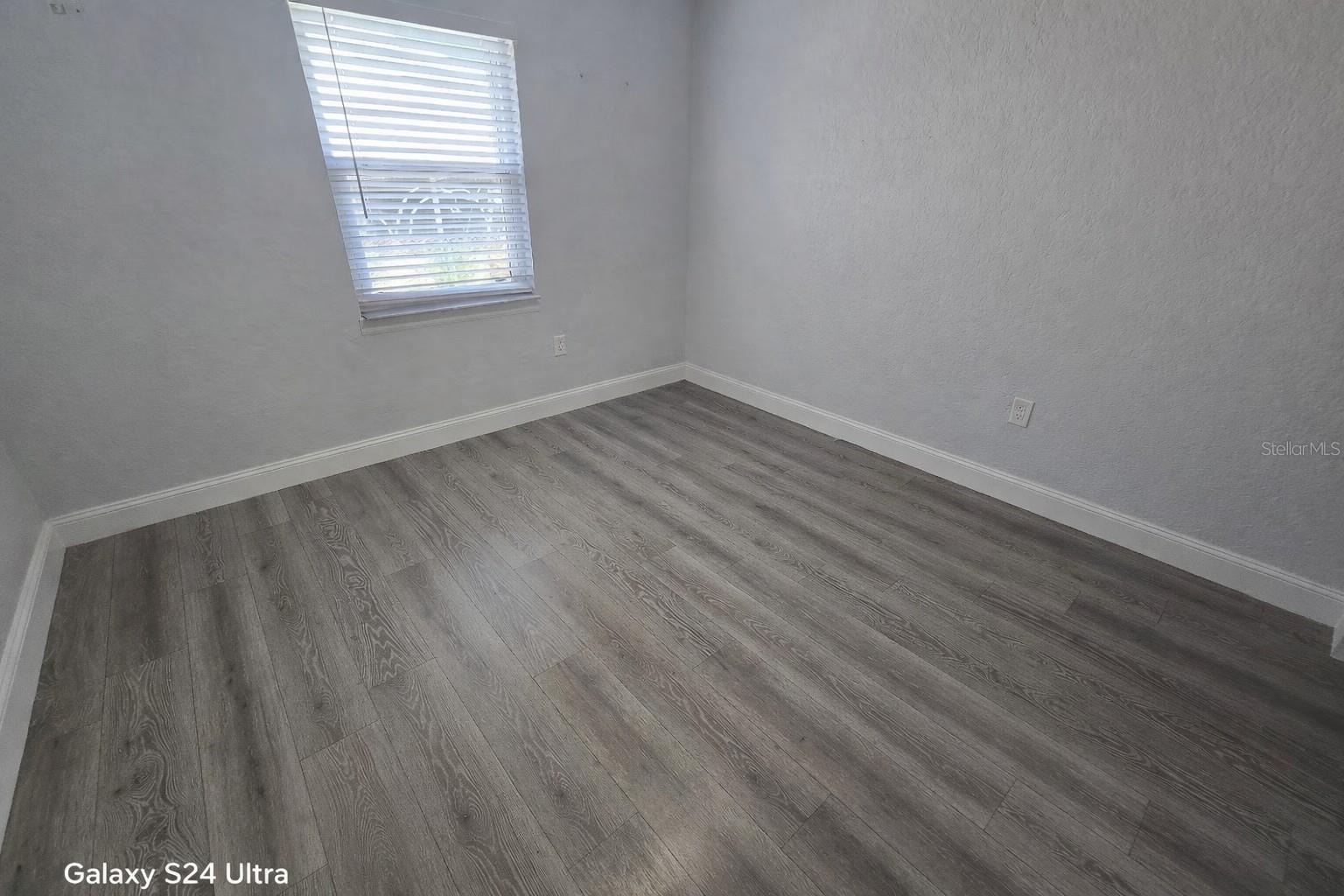 5942 52ND AVE N, KENNETH CITY, FL, 33709