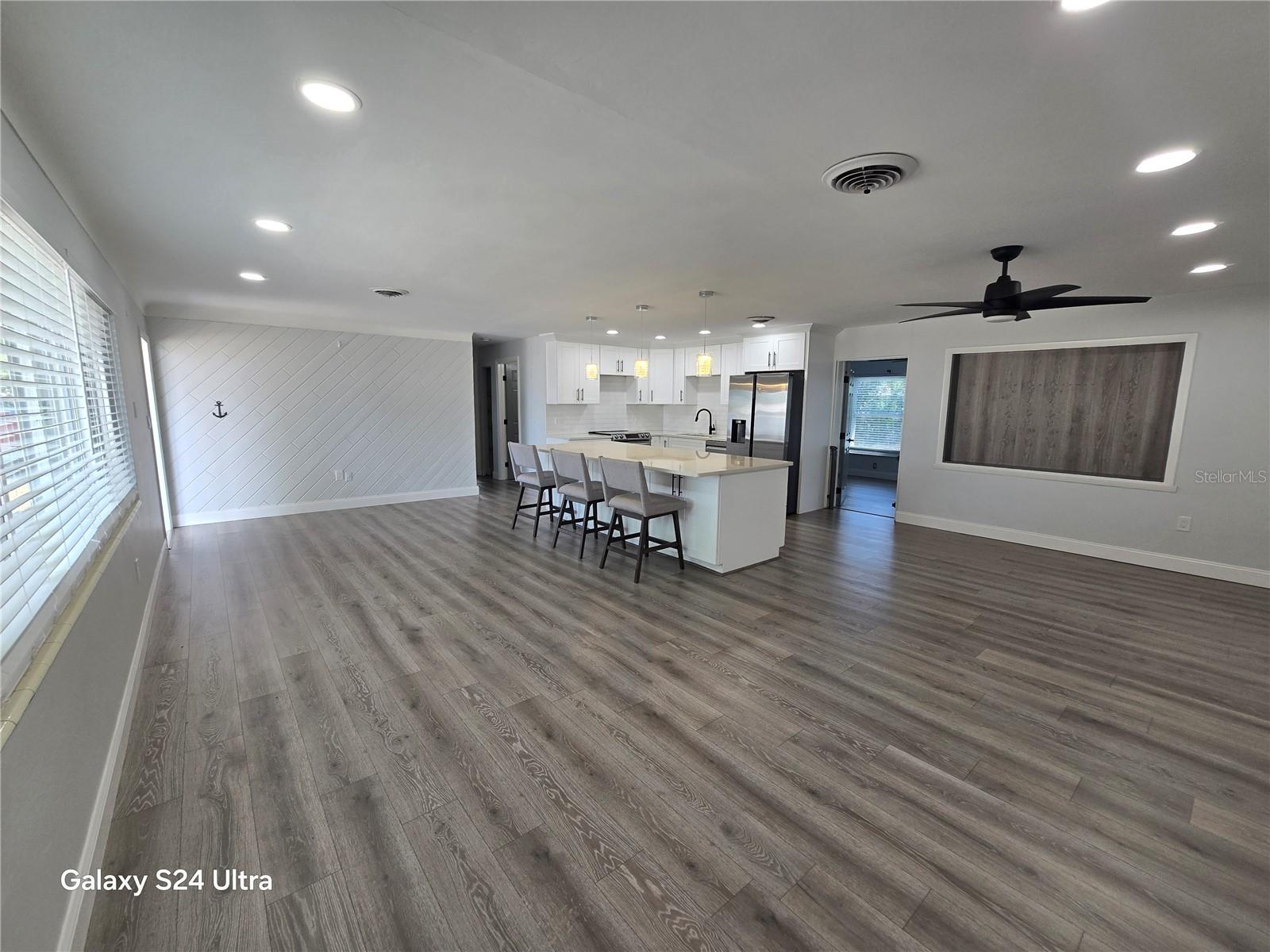 5942 52ND AVE N, KENNETH CITY, FL, 33709