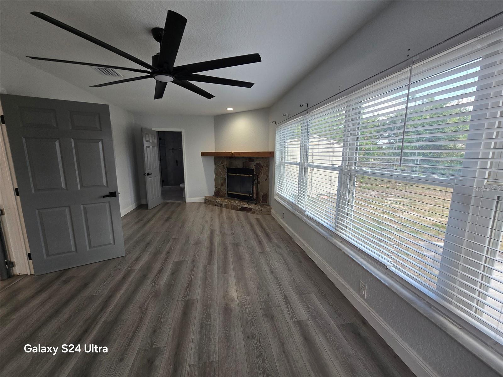 5942 52ND AVE N, KENNETH CITY, FL, 33709