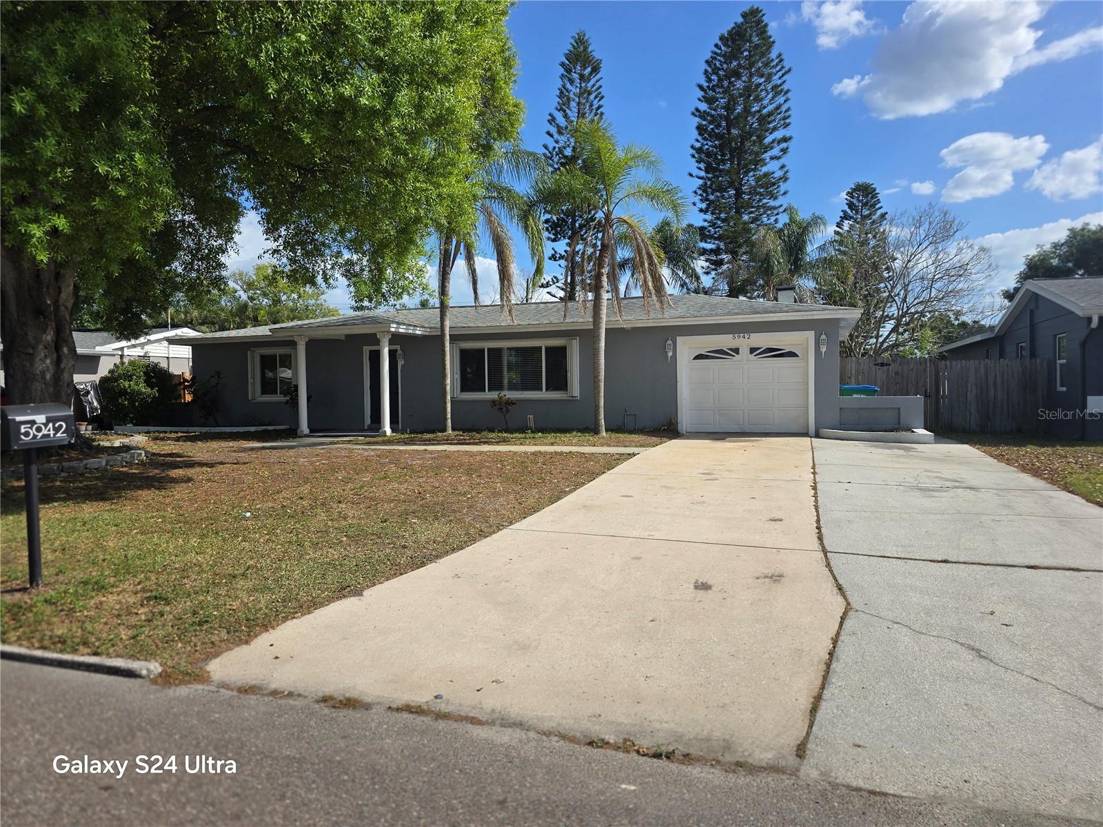 5942 52ND AVE N, KENNETH CITY, FL, 33709