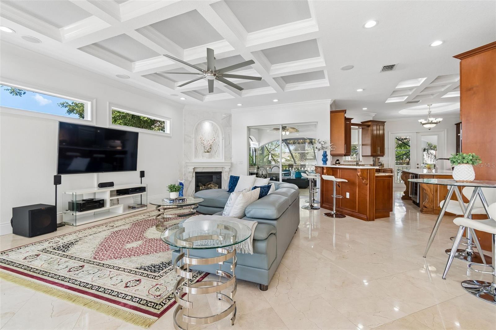 6233 BAYSHORE BLVD, TAMPA, FL, 33611