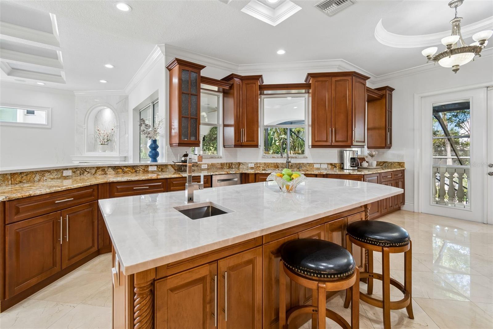 6233 BAYSHORE BLVD, TAMPA, FL, 33611