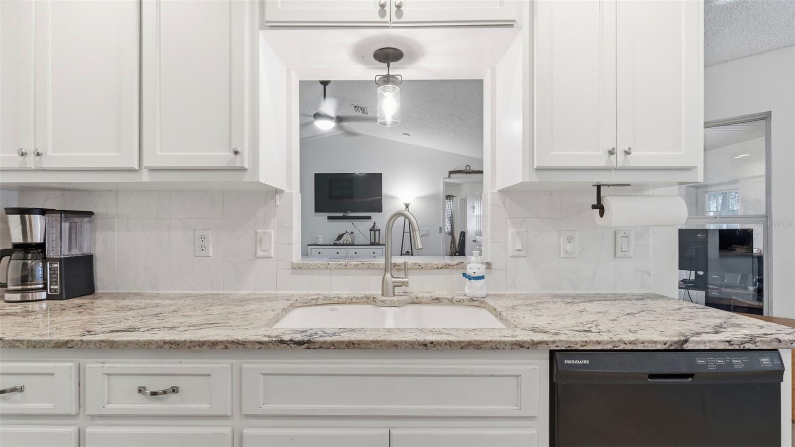 12435 S CANNA PT, FLORAL CITY, FL, 34436
