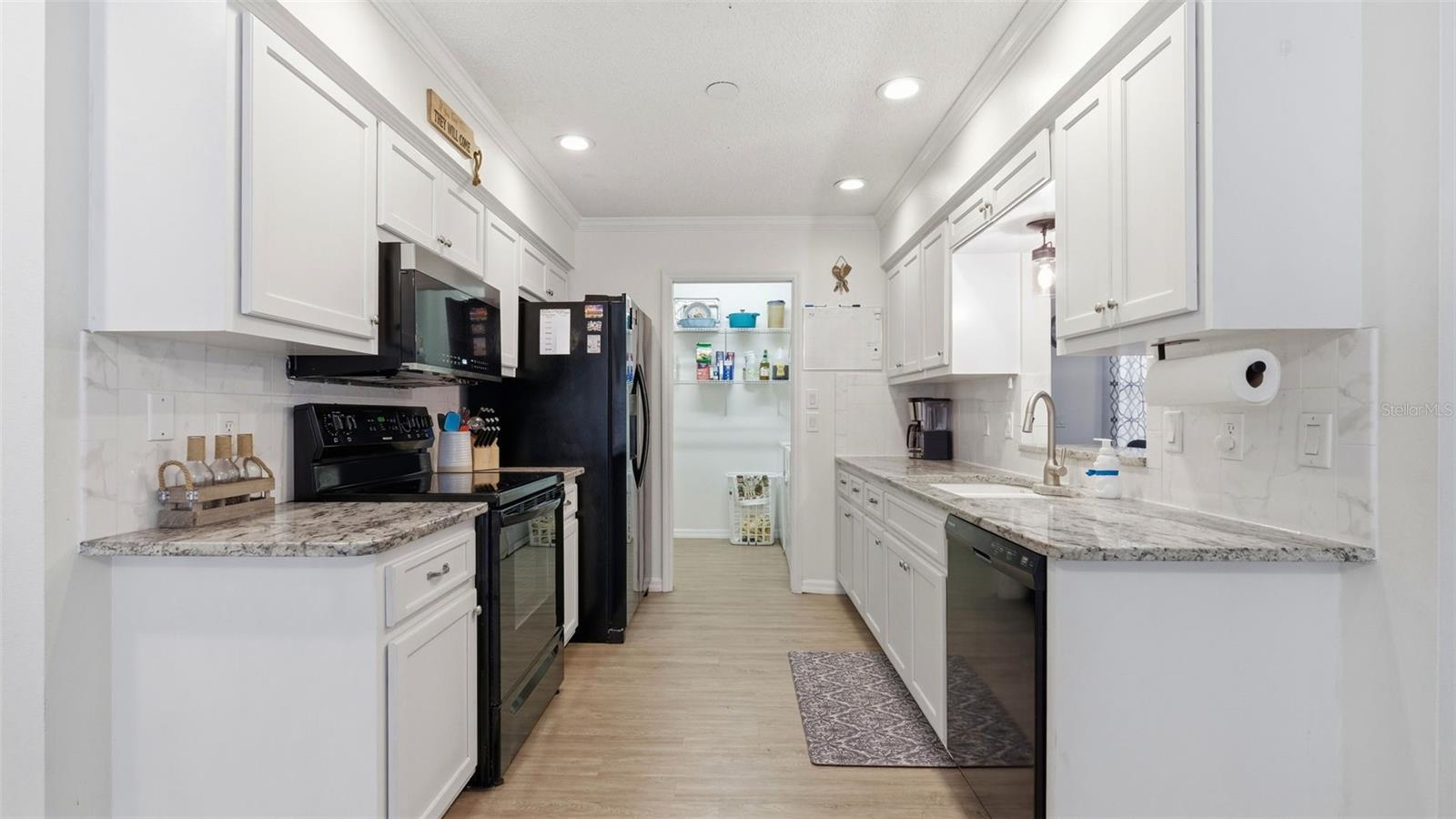 12435 S CANNA PT, FLORAL CITY, FL, 34436