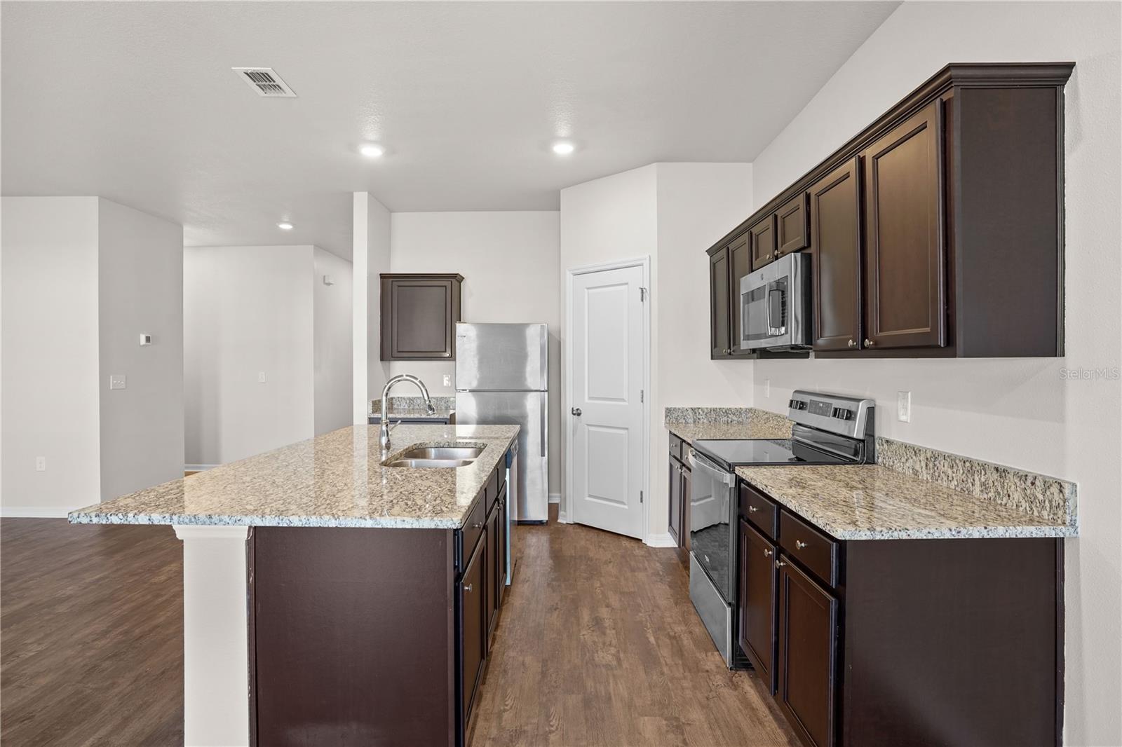 3022 NEVERLAND DR, NEW SMYRNA BEACH, FL, 32168