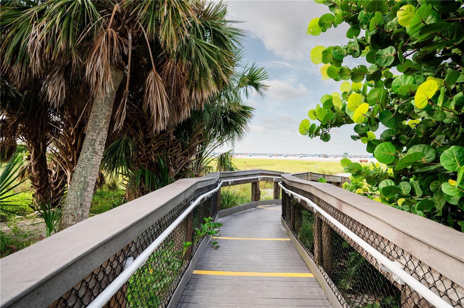 10401 SUNDAY DR, PORT CHARLOTTE, FL, 33981