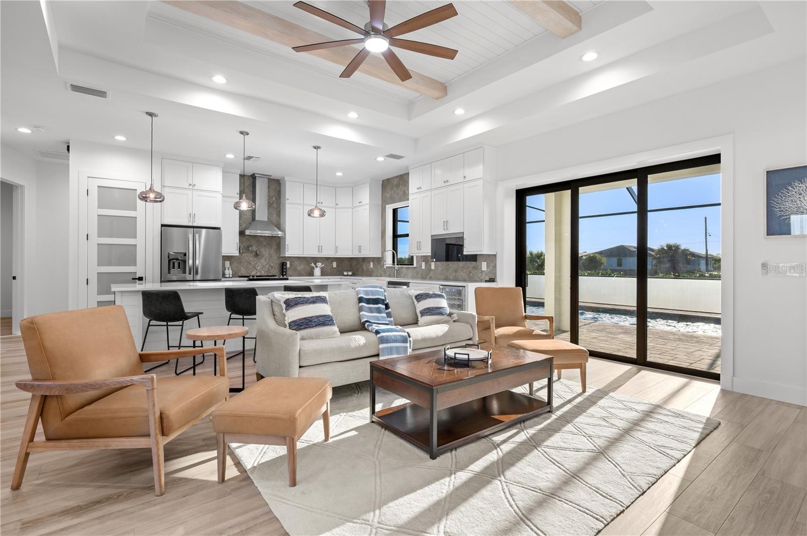 10401 SUNDAY DR, PORT CHARLOTTE, FL, 33981