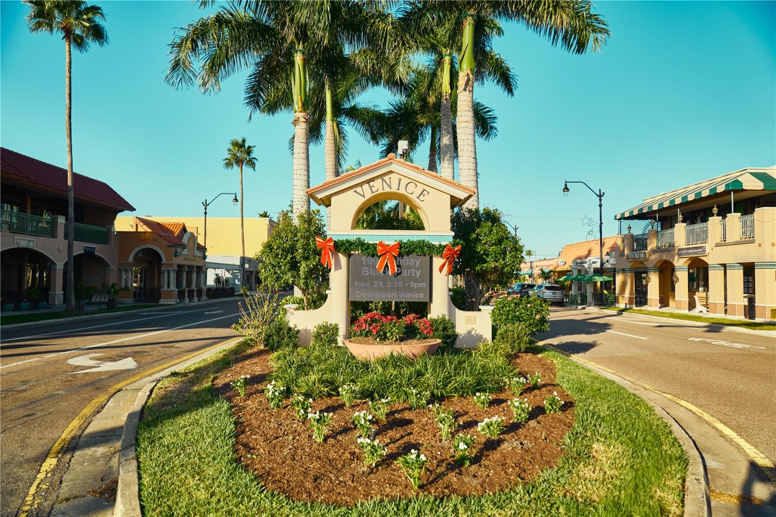 10401 SUNDAY DR, PORT CHARLOTTE, FL, 33981