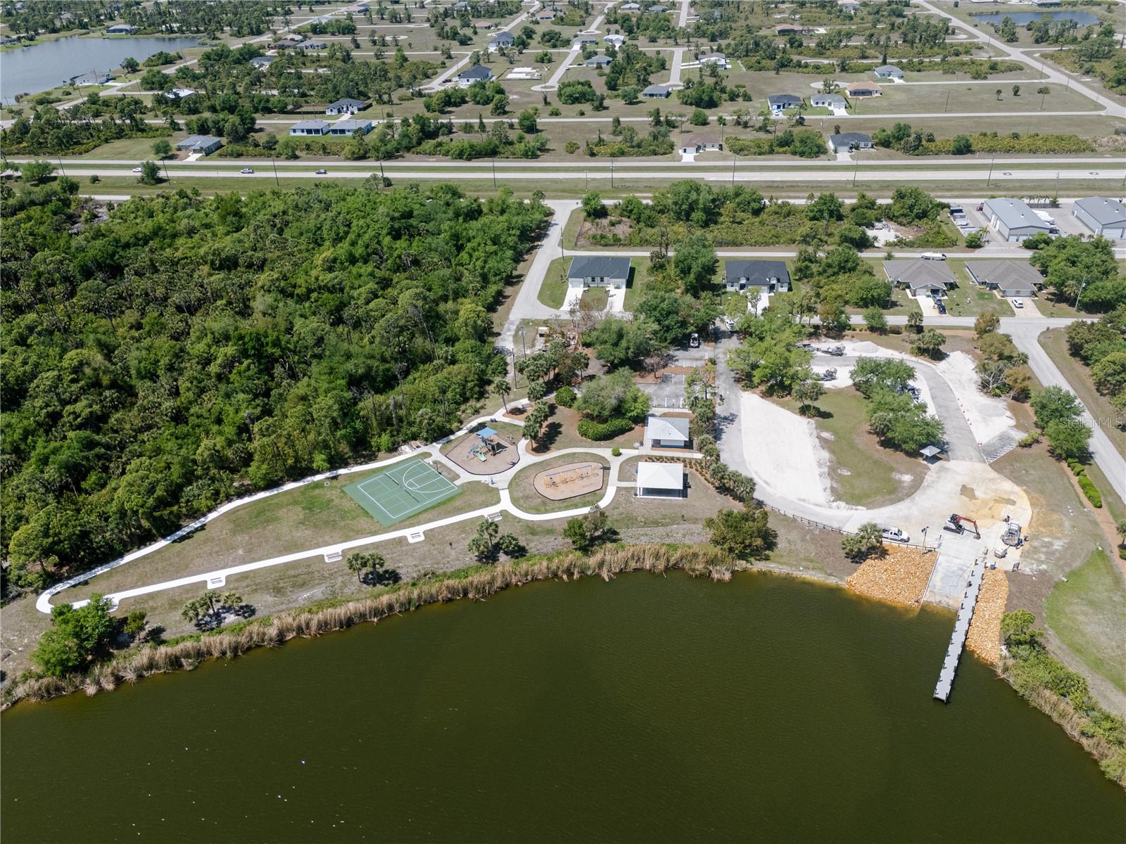 10401 SUNDAY DR, PORT CHARLOTTE, FL, 33981