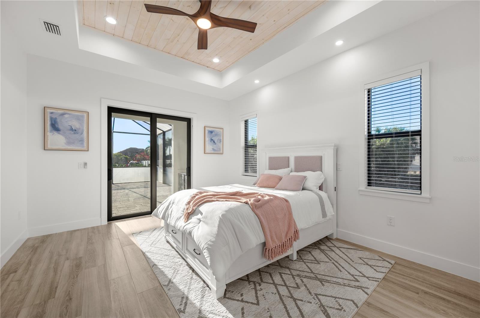 10401 SUNDAY DR, PORT CHARLOTTE, FL, 33981