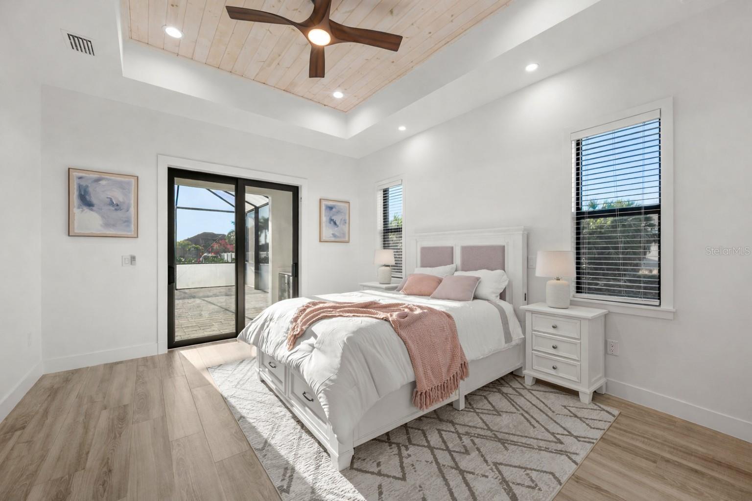 10401 SUNDAY DR, PORT CHARLOTTE, FL, 33981