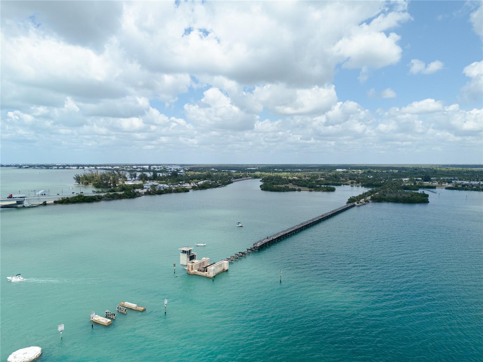 10401 SUNDAY DR, PORT CHARLOTTE, FL, 33981