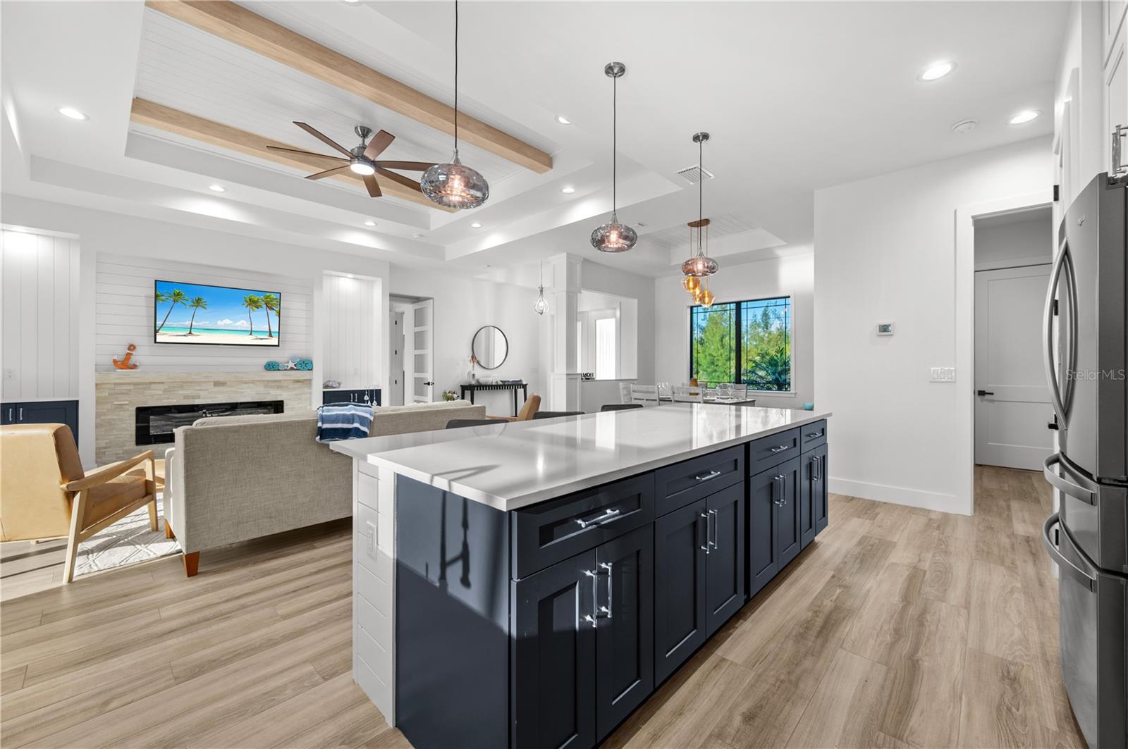 10401 SUNDAY DR, PORT CHARLOTTE, FL, 33981