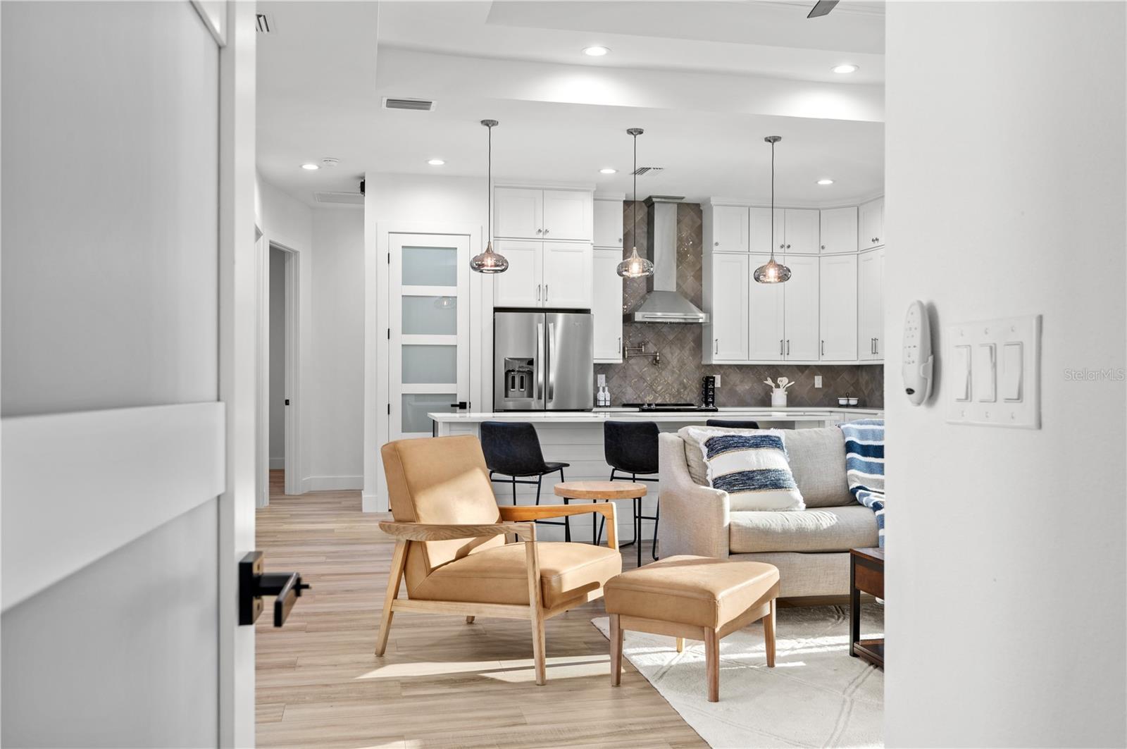 10401 SUNDAY DR, PORT CHARLOTTE, FL, 33981