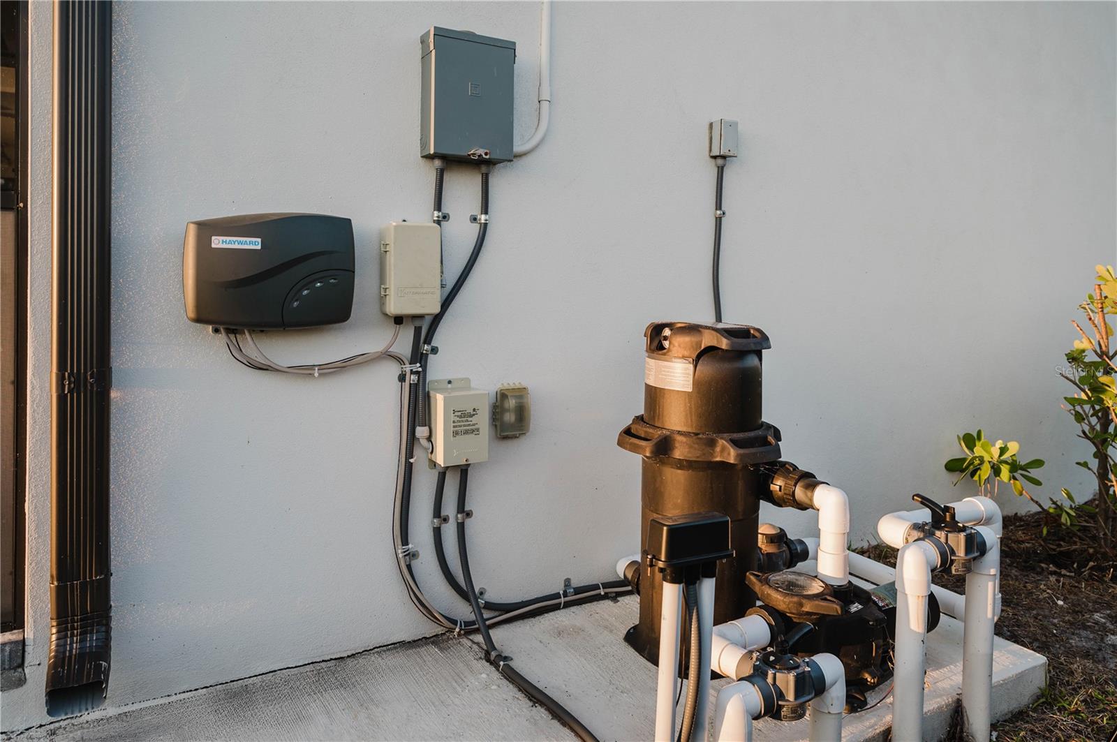 10401 SUNDAY DR, PORT CHARLOTTE, FL, 33981