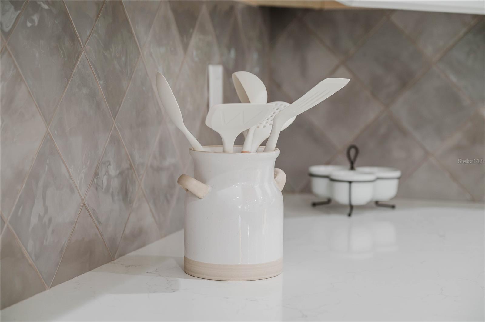 10401 SUNDAY DR, PORT CHARLOTTE, FL, 33981