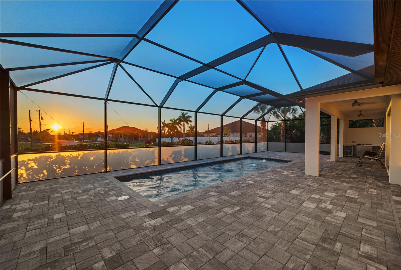 10401 SUNDAY DR, PORT CHARLOTTE, FL, 33981