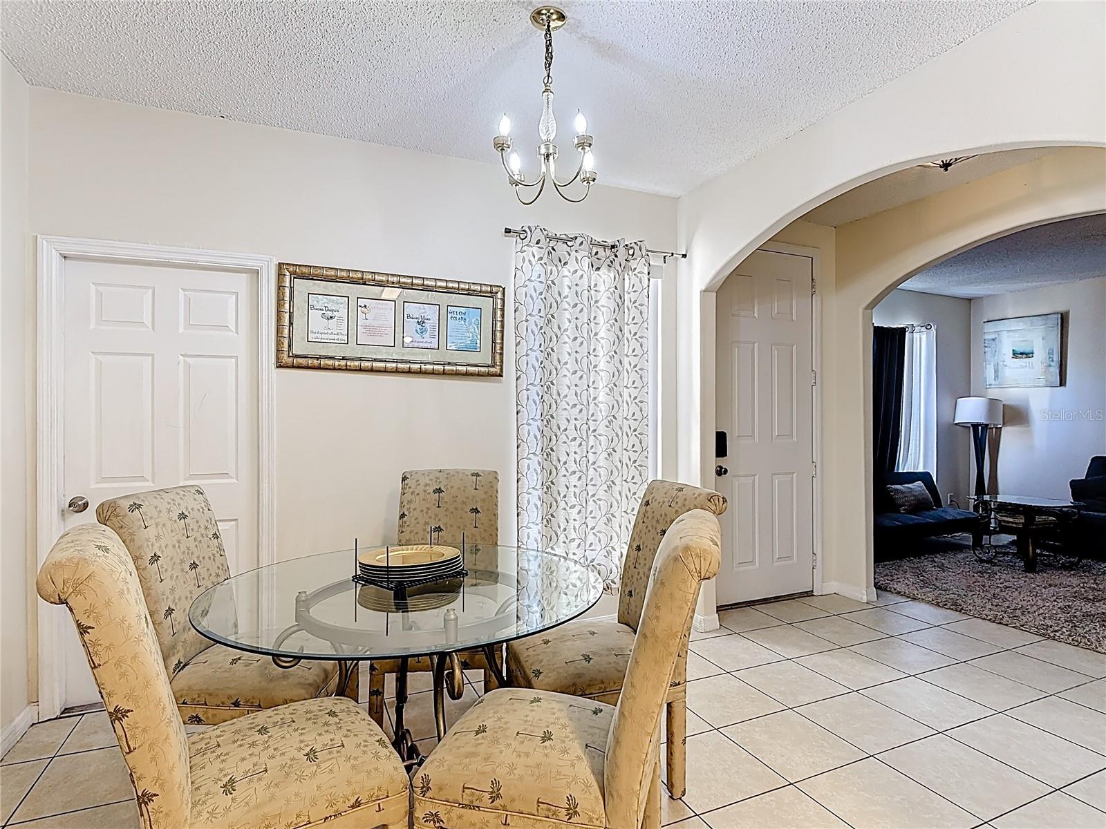 635 KNOLLWOOD DR, DAVENPORT, FL, 33837