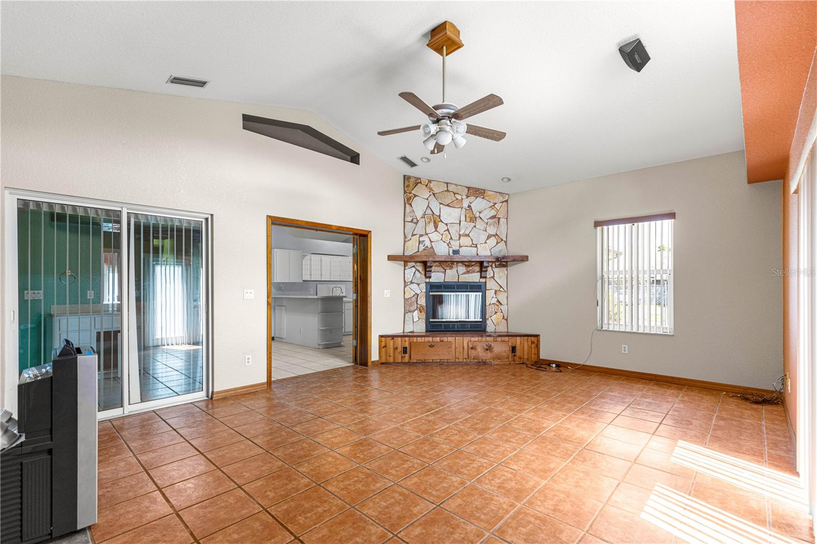 1090 NW 67TH PL, OCALA, FL, 34475