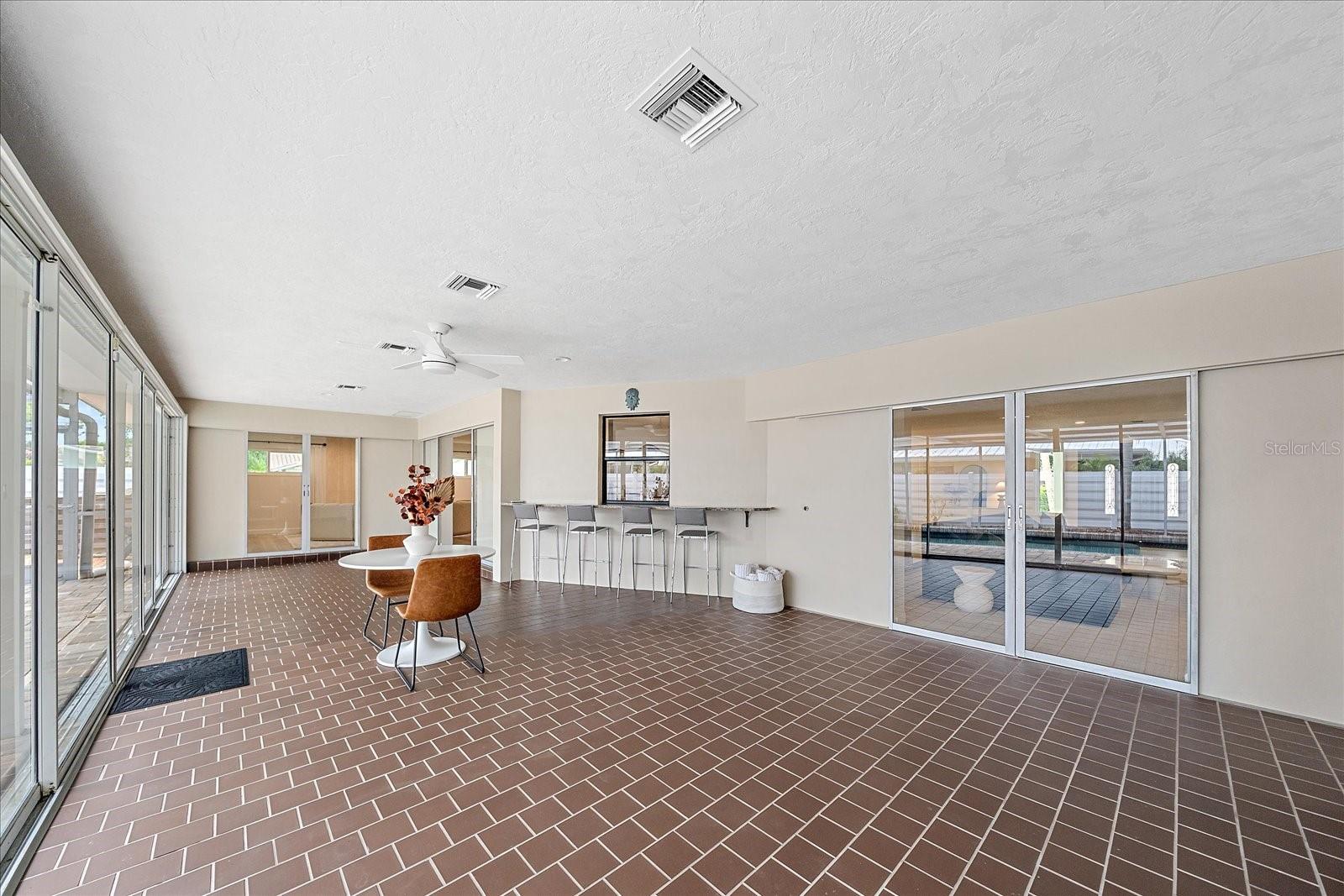 1734 RIVIERA CIR, SARASOTA, FL, 34232