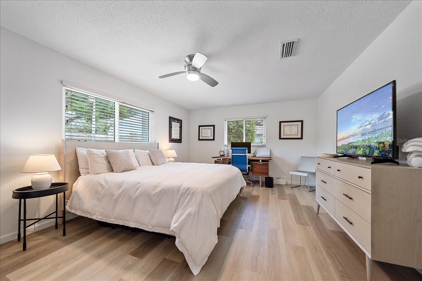1734 RIVIERA CIR, SARASOTA, FL, 34232