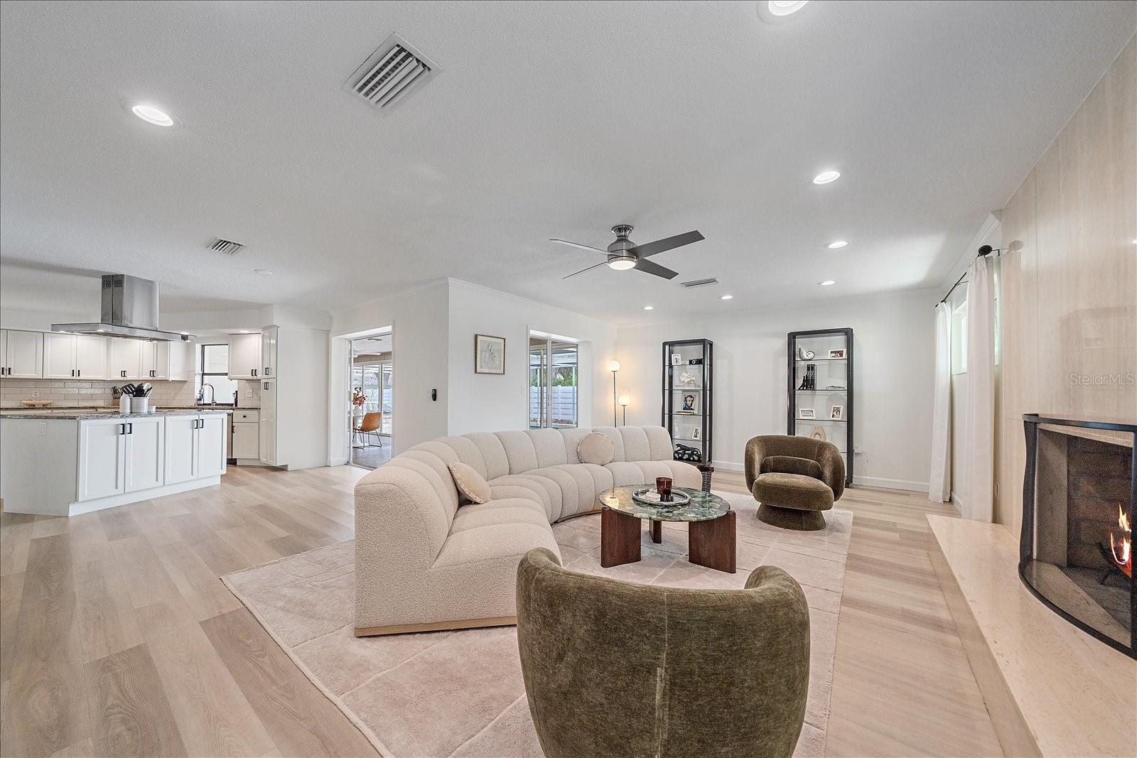 1734 RIVIERA CIR, SARASOTA, FL, 34232