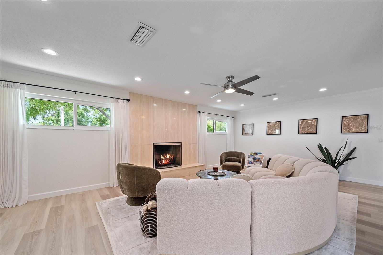 1734 RIVIERA CIR, SARASOTA, FL, 34232