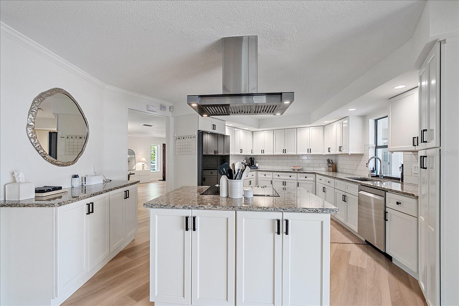 1734 RIVIERA CIR, SARASOTA, FL, 34232