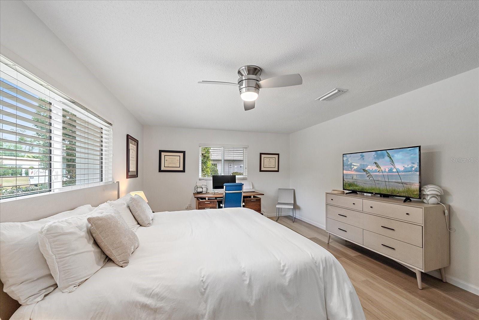 1734 RIVIERA CIR, SARASOTA, FL, 34232