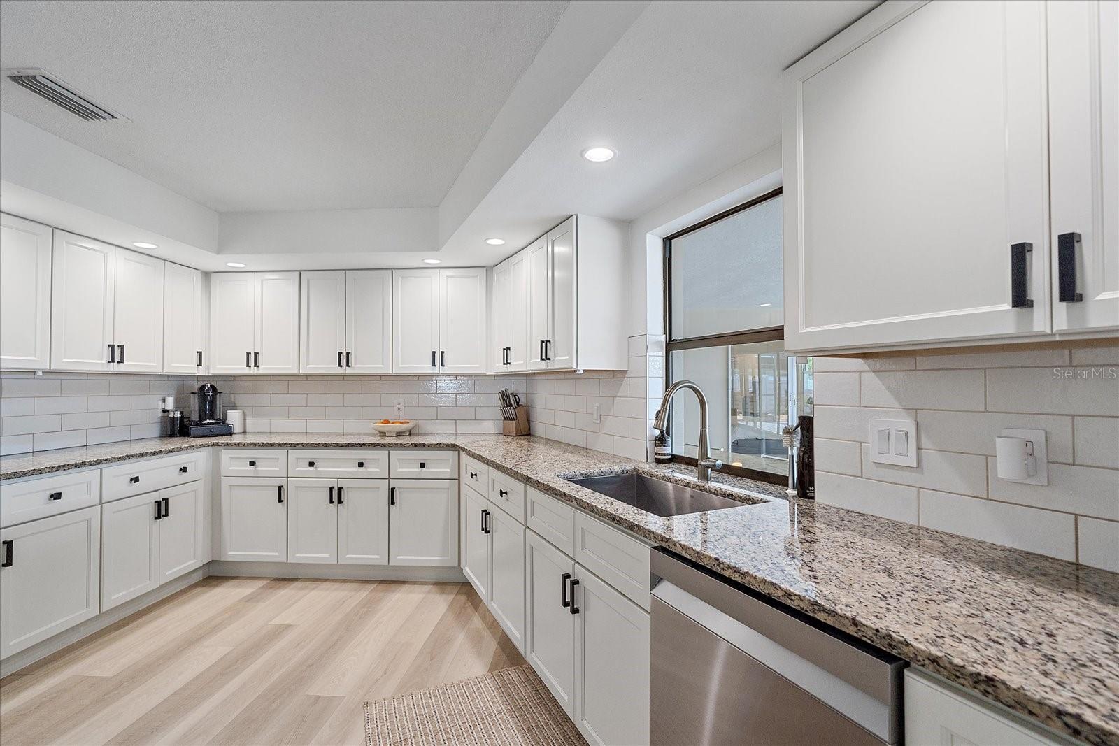 1734 RIVIERA CIR, SARASOTA, FL, 34232