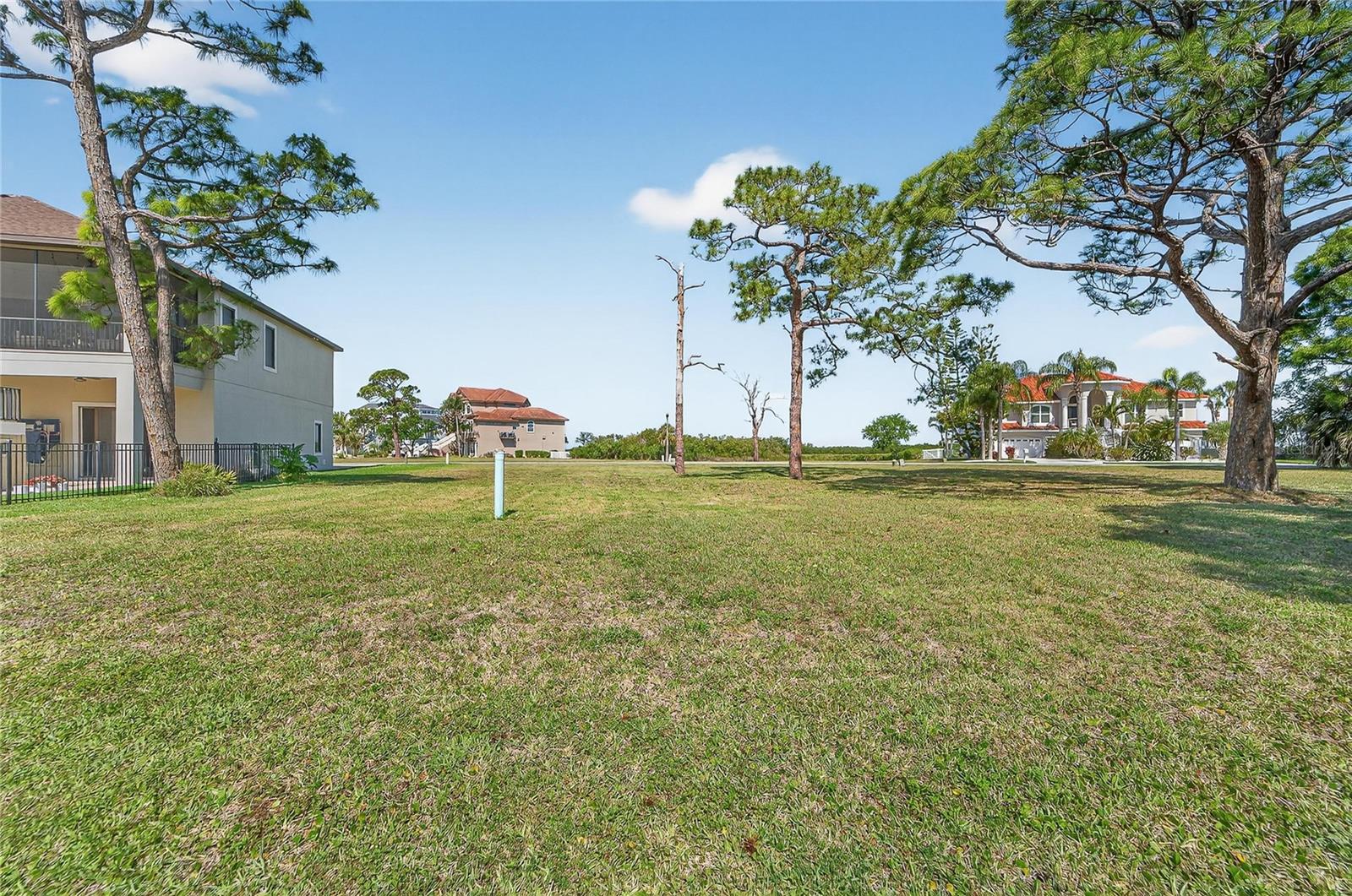 N POINTE ALEXIS DR, TARPON SPRINGS, FL, 34689