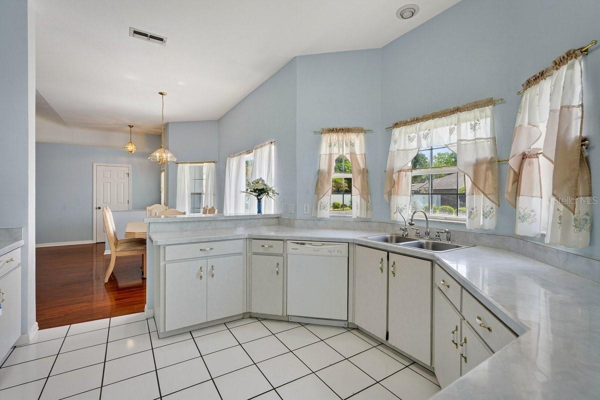 10 WAVRA PL, PALM COAST, FL, 32164