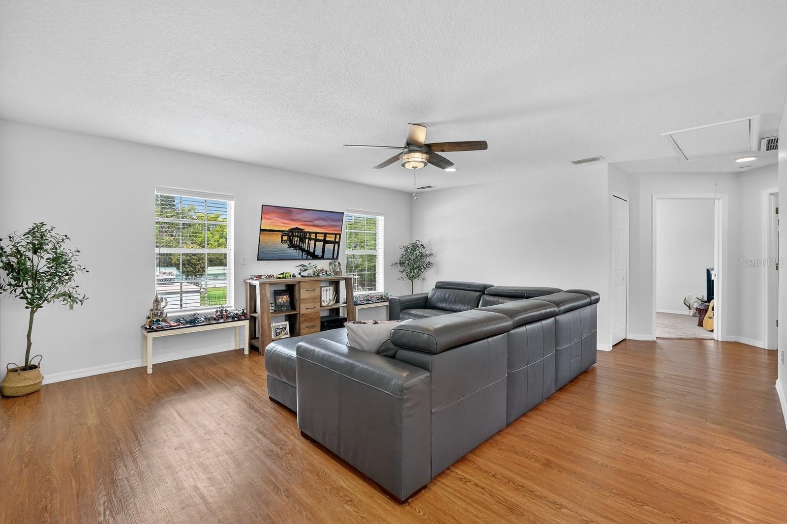 1523 LAKESIDE DR, DELAND, FL, 32720
