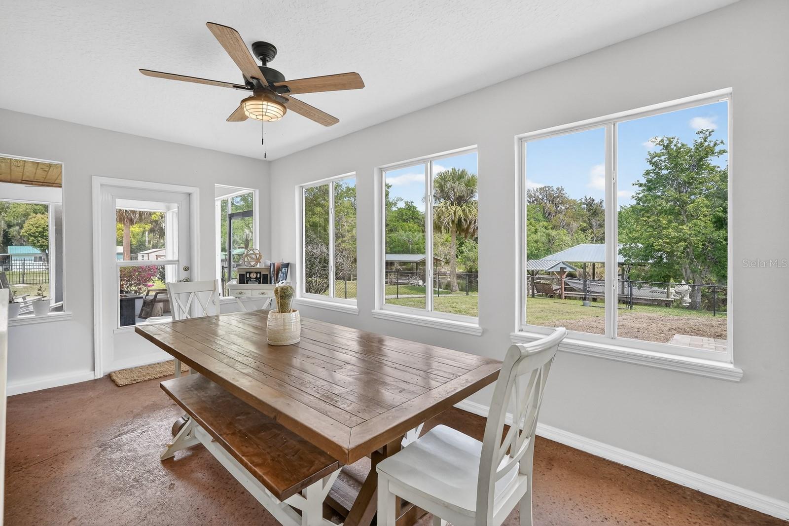 1523 LAKESIDE DR, DELAND, FL, 32720