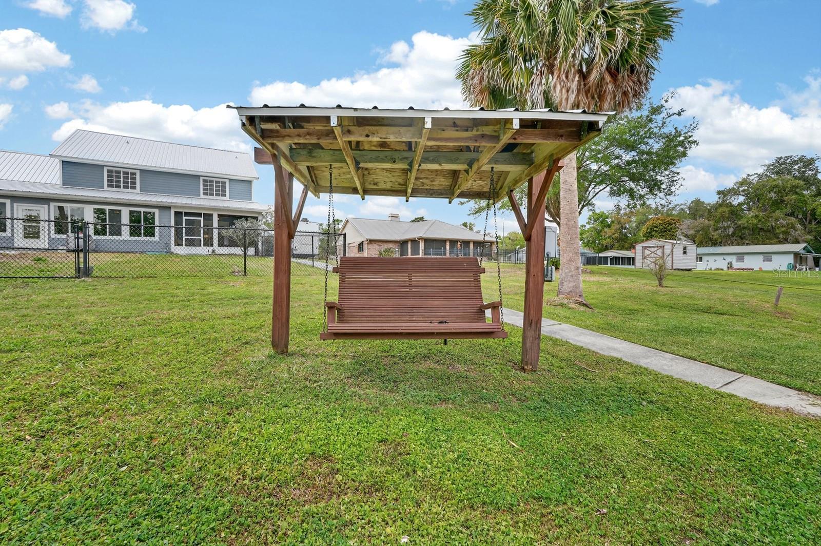 1523 LAKESIDE DR, DELAND, FL, 32720