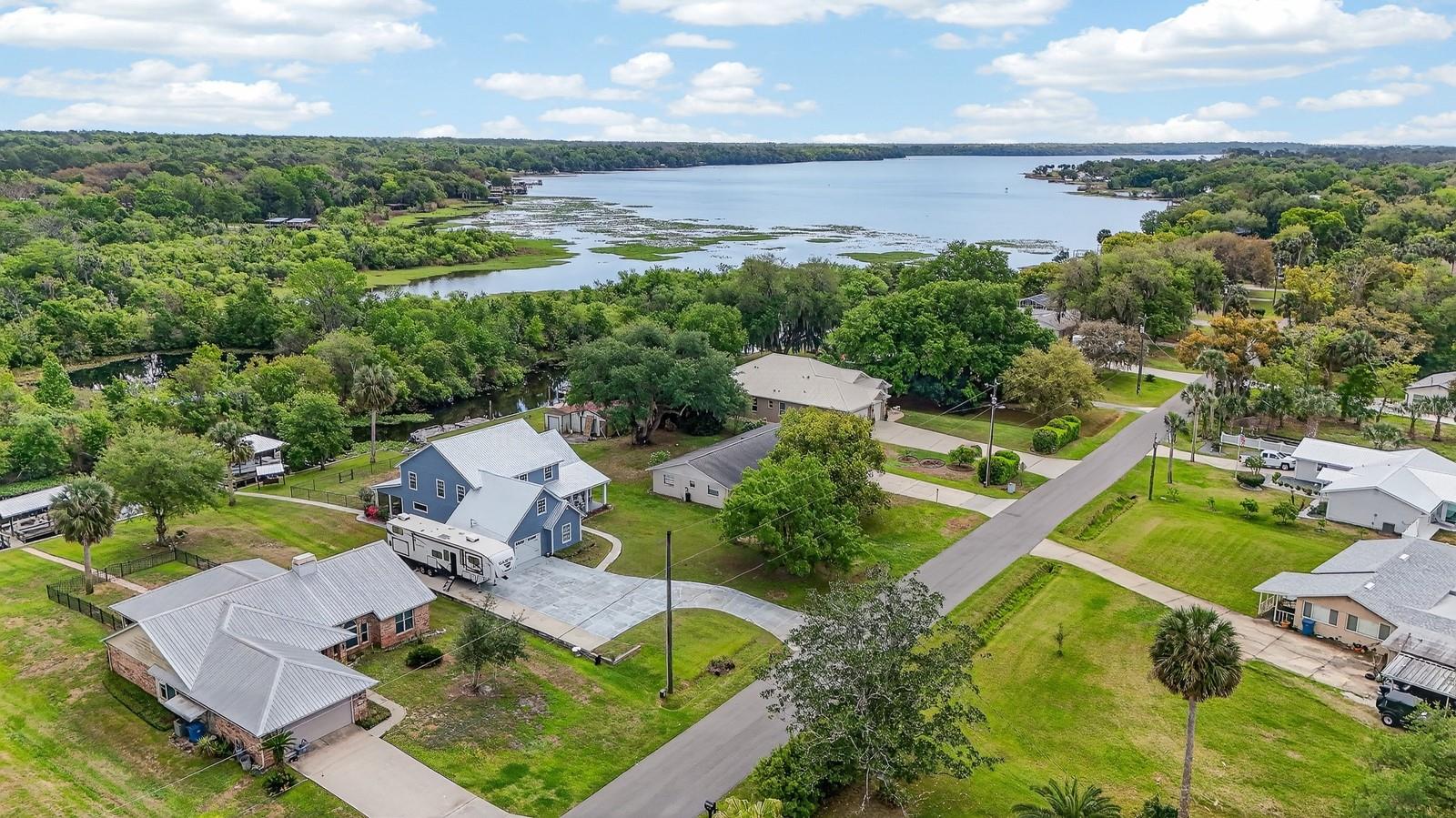 1523 LAKESIDE DR, DELAND, FL, 32720