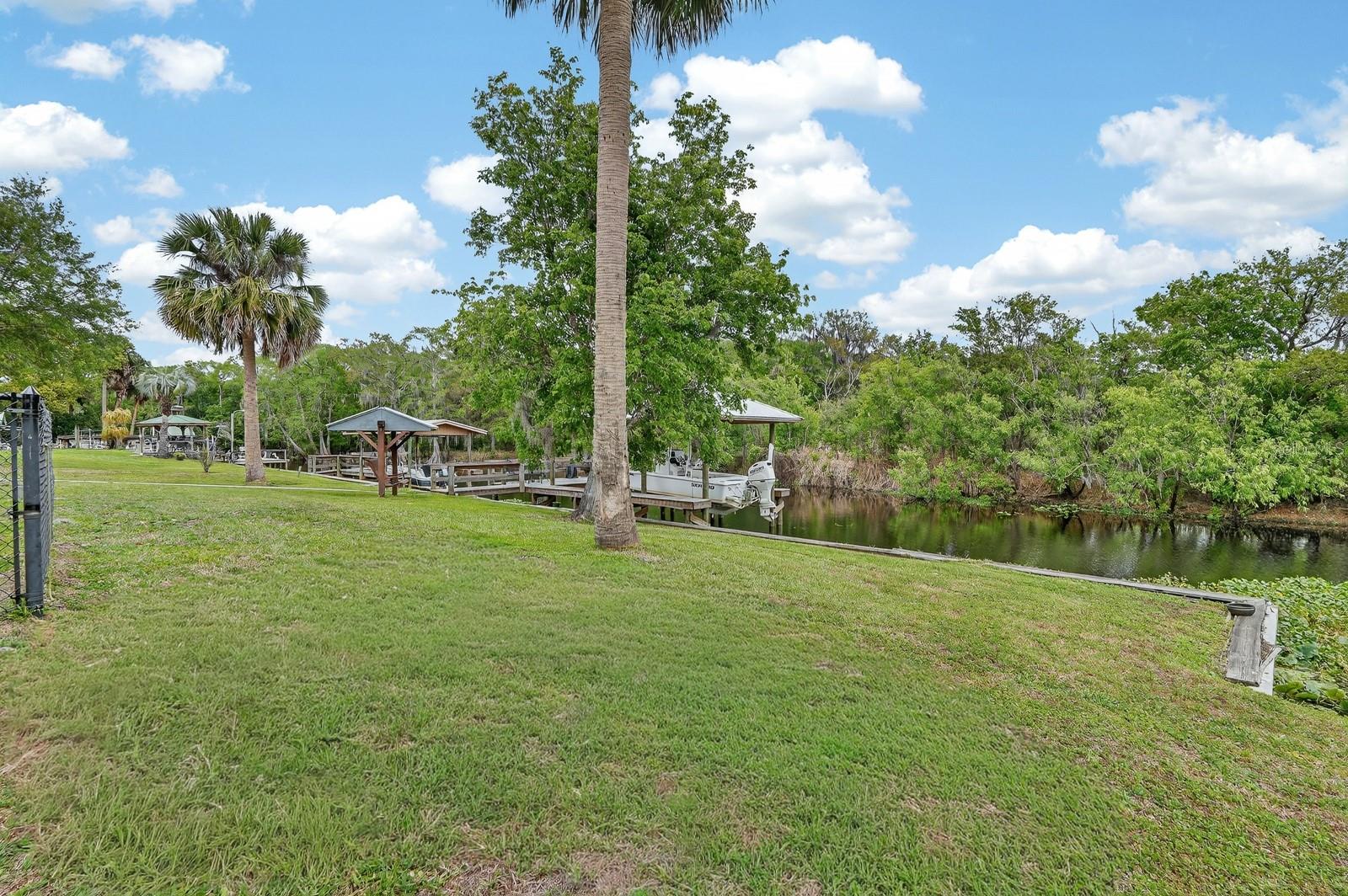 1523 LAKESIDE DR, DELAND, FL, 32720