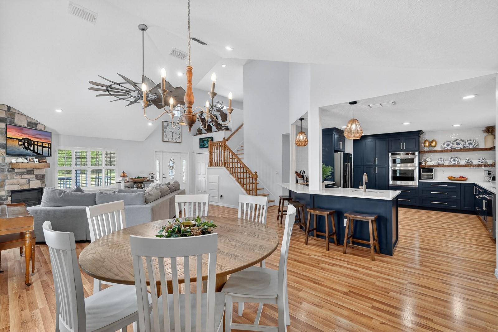 1523 LAKESIDE DR, DELAND, FL, 32720