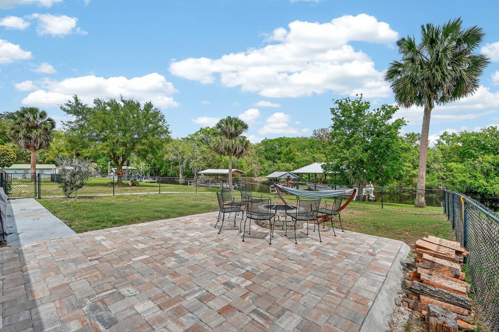 1523 LAKESIDE DR, DELAND, FL, 32720