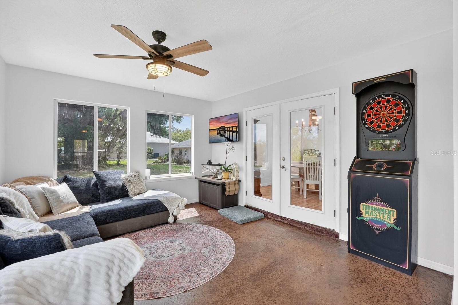 1523 LAKESIDE DR, DELAND, FL, 32720